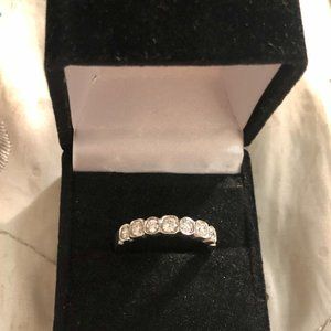 Vintage Solid 14K White Gold Women's Round Diamond Band Ring .85 cts Size 9.5